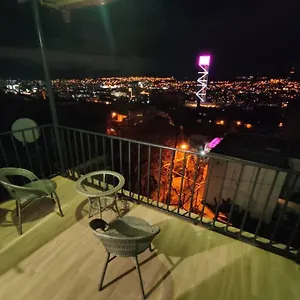 Luca's In Old , Тбилиси Грузия
